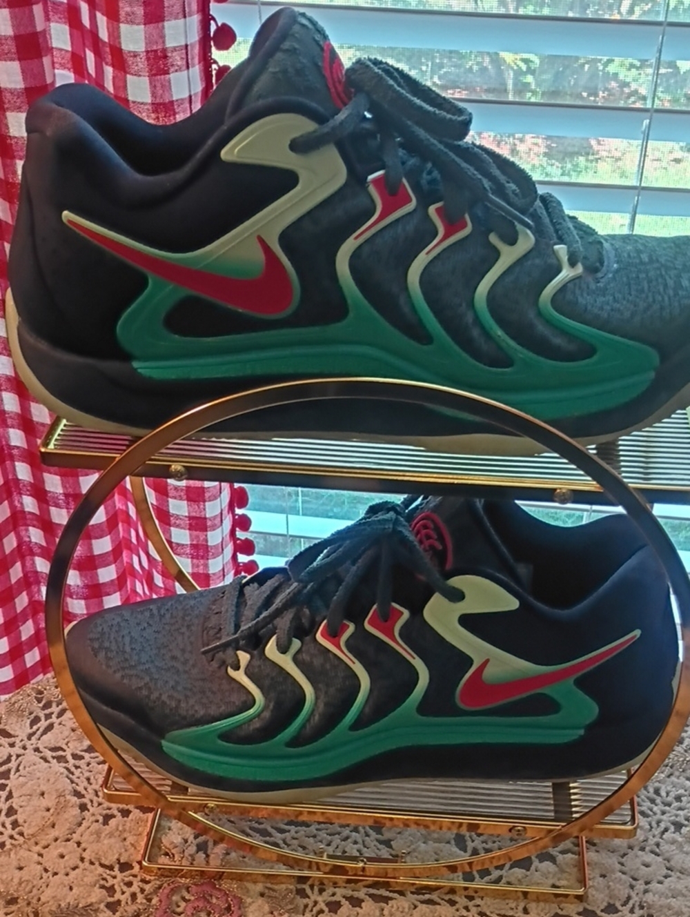 Nike Men’s Black Athletic Shoes with Green and Red Accents